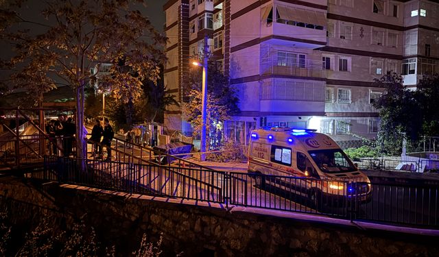 İzmir'de kavgada bıçaklar çekildi, Selim Yağız hayatını kaybetti !