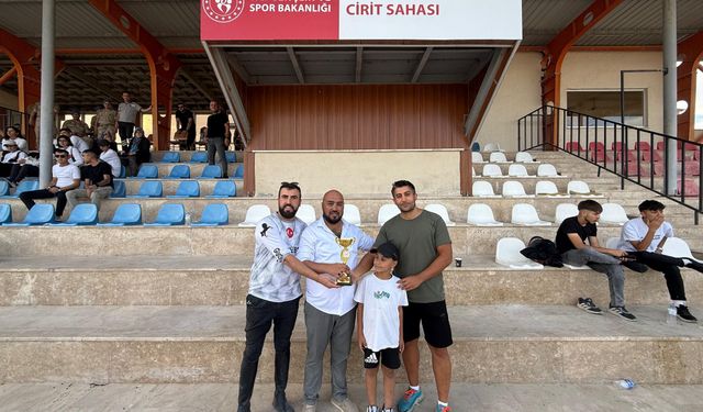 Uşak'taki cirit müsabakalarında birinci olan takımlar belli oldu