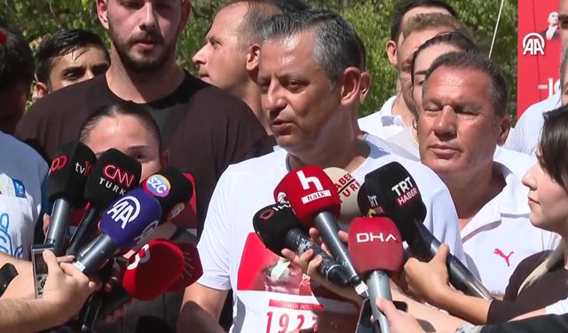 Özgür Özel, CHP 102. Yıl Koşusunda ter döktü
