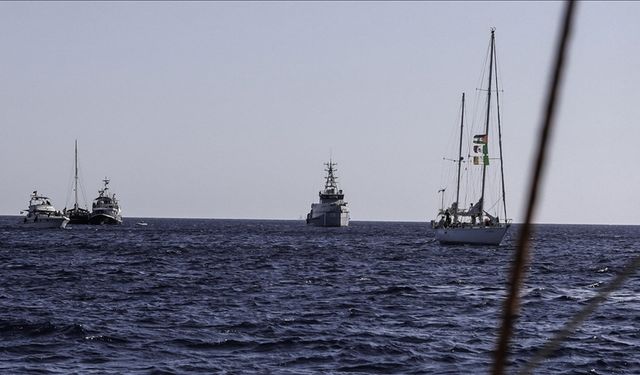 Sumud Filosu'nda su alan teknenin imdadına Türkiye yetişti!
