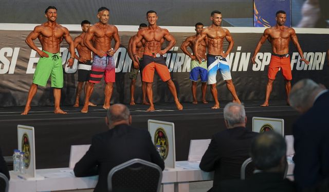 Türkiye Vücut Geliştirme ve Fitness Şampiyonası İzmir'de başladı