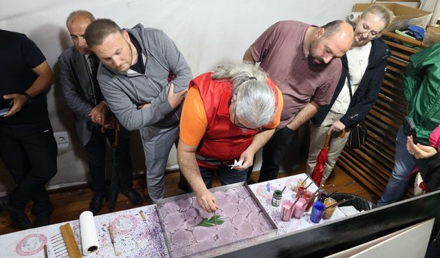 Erasmus ile Muğla'ya geldiler, ebru sanatını deneyimlediler!