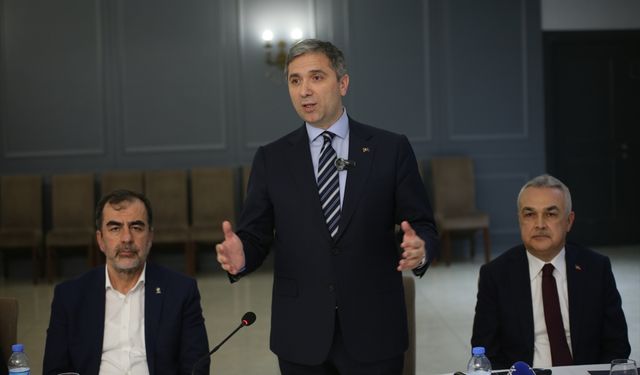 AK Parti Genel Başkan Yardımcısı Sırakaya Ege Bölgesi 3 Kademe Değerlendirme Toplantısı'nda konuştu: