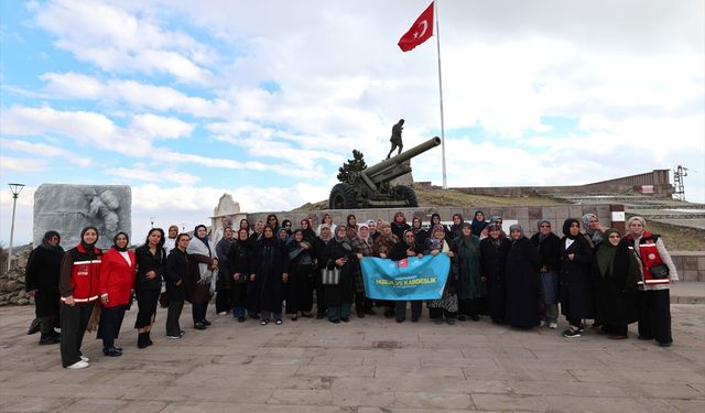 "Huzur ve Kardeşlik Buluşmaları" kapsamında şehit ve gazi yakınları Afyonkarahisar'ı gezdi !