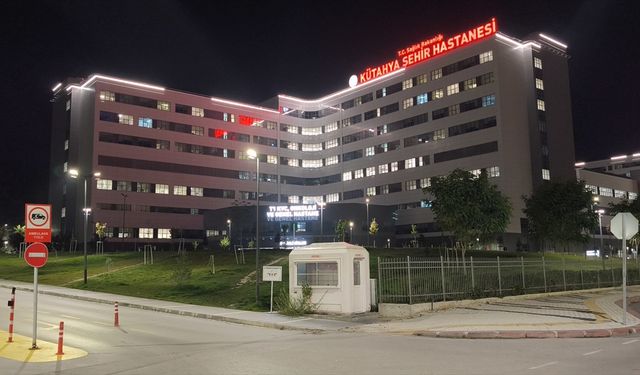 Kütahya'da gıda zehirlenmesinden hastaneye başvuran 17 öğrenci taburcu oldu