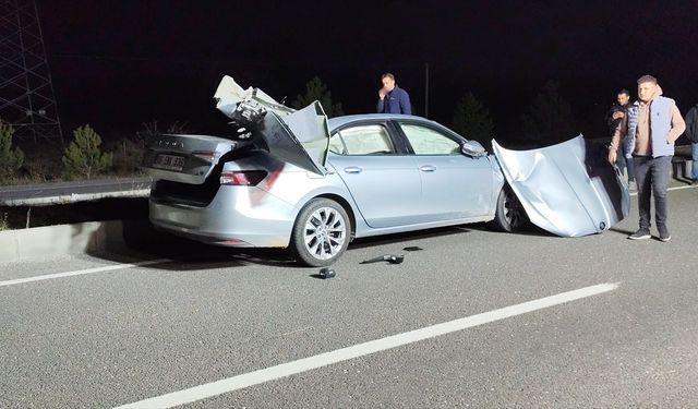 Kütahya'da otomobil ile kamyon çarpıştı, sürücü öldü!