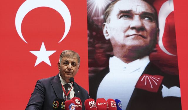 İzmir'de CHP'nin 39. Olağan İl Kongresi yapıldı