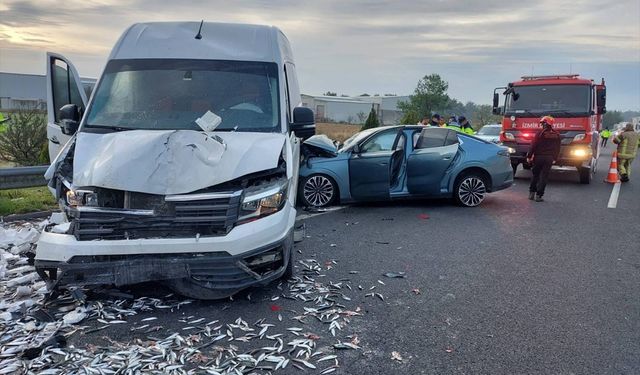 İzmir'de zincirleme trafik kazası; 1 ölü, 4 yaralı!