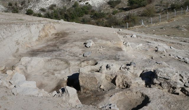 Eşme'ye yakın olan Çal'da 4500 yıl öncesine ait önemli kalıntılar ortaya çıktı