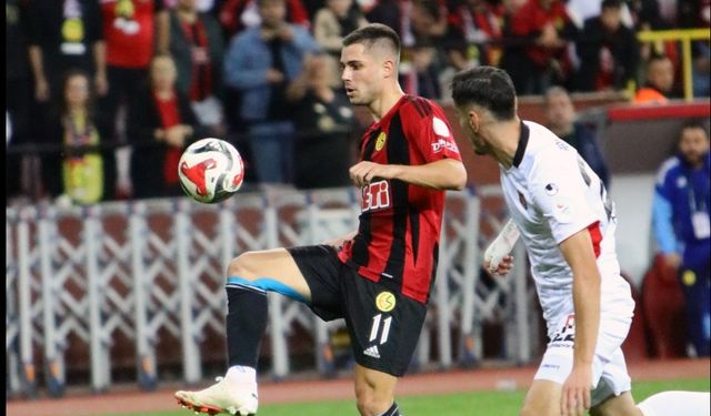 Uşakspor, Eskişehir'de gol yemeyen takım unvanını kaybetti