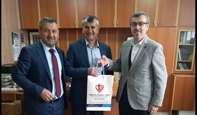 Uşak Yeni Sanayii Camii müezzini Bayram Ali Şen emekli oldu