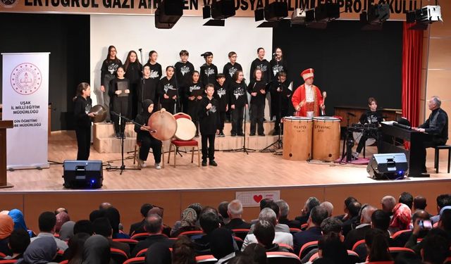 Uşak'ta yüksek LGS puanıyla öğrenci alan Ertuğrul Gazi İHL'de İmam Hatip programı yapıldı