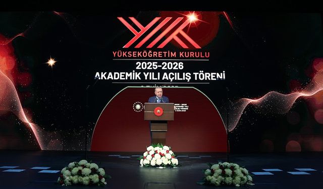 Rektör Savaş 2025-2026 Yükseköğretim Akademik Yıl Açılış Töreninde