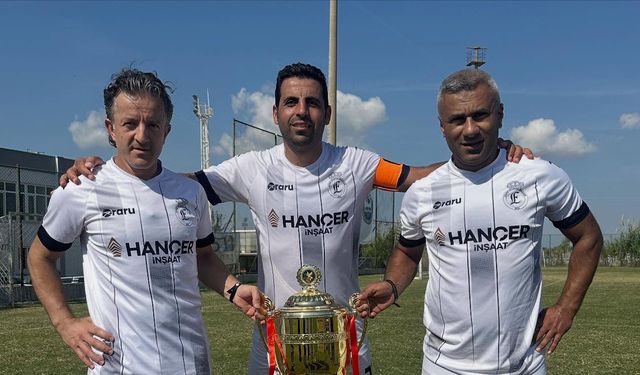 Uşak Efsane Master Futbol Takımı, dünya şampiyonu oldu