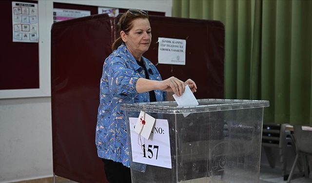 Kıbrıs'ta cumhurbaşkanı seçiliyor