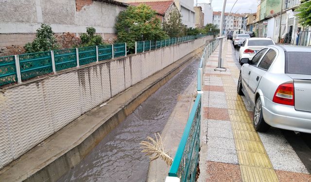 Uşak'ın su kaynakları dün iyice beslendi!