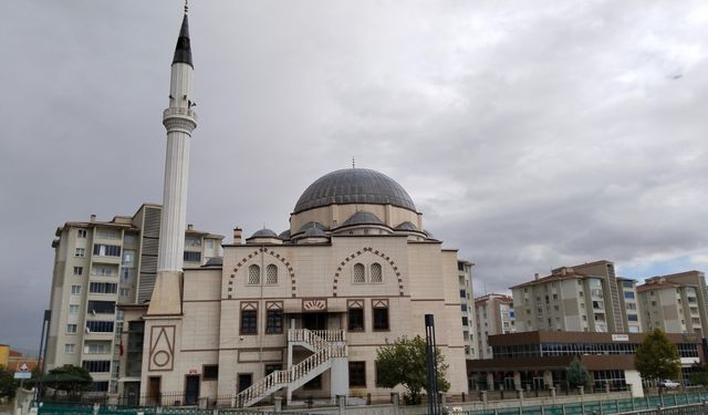 MGM'nin Uşak'ta beklediği yağmur başladı! Güncellenen tahminlere göre yarın yağmur yok!