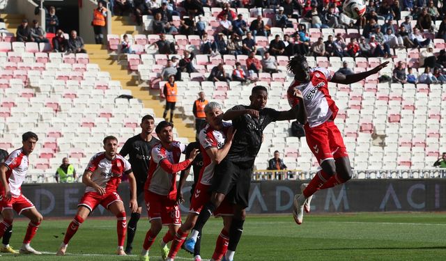 Özbelsan Sivasspor: 3 - Manisa FK: 2