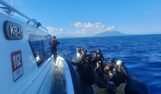 İzmir'de  88 düzensiz göçmen yakalandı, 26 düzensiz göçmen kurtarıldı