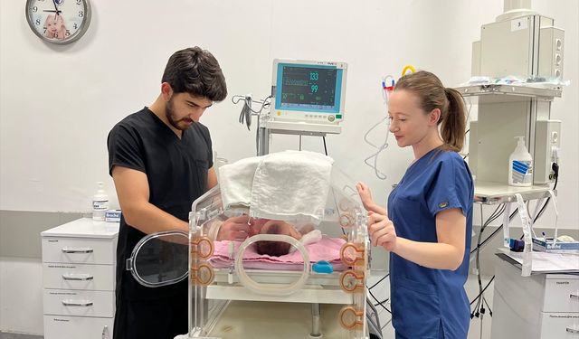 Doğdukları hastanede görev yapıyorlar!