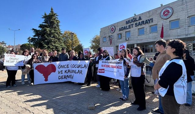 Muğla'da karısını yemek yapmadı diye döverek öldüren sanık yargılanıyor