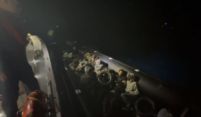 İzmir'de 37 düzensiz göçmen yakalandı