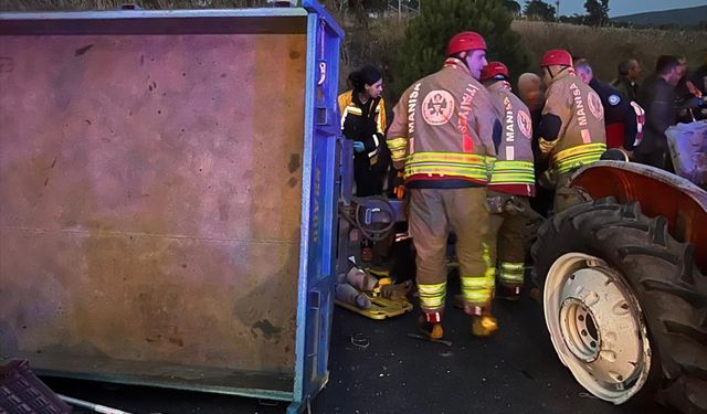 Manisa'da kamyon traktöre çarptı; 1 ölü, 6 yaralı!