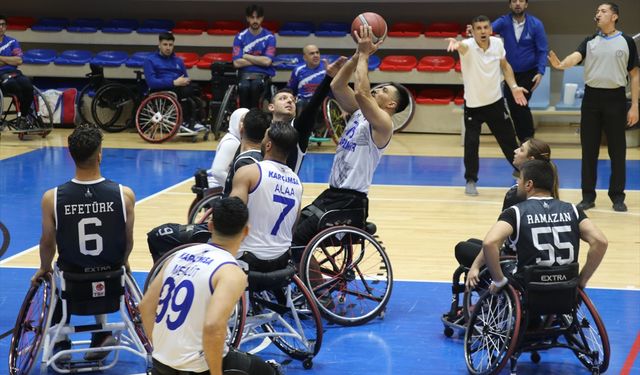 Karabük Demir Kartalspor:71-  İzmir Büyükşehir Belediyesispor:54