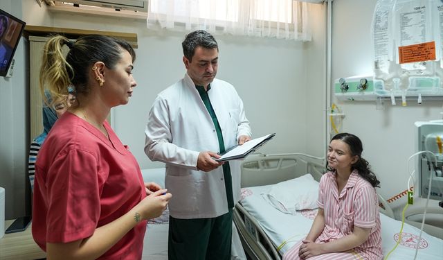 20 yaşındaki Seher Mavi 3 aydır nakil bekliyor