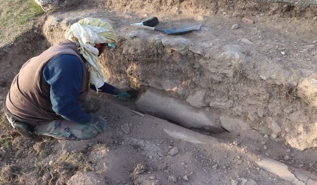 Uşak'ın Blaundos Antik Kenti'nde 1800 yıllık heykel bulundu