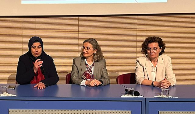 Uşak Üniversitesi'nde hemşirelik mesleğe konuşuldu