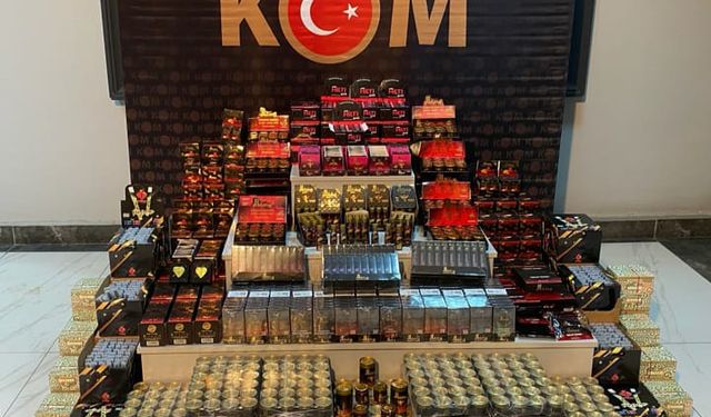 Uşak'ta 5 bin 202 adet kaçak cinsel ürün yakalandı