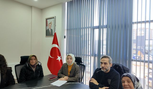 AK Parti Uşak İl Kadın Kolları, kadına yönelik şiddetle mücadeleye vurgu yaptı