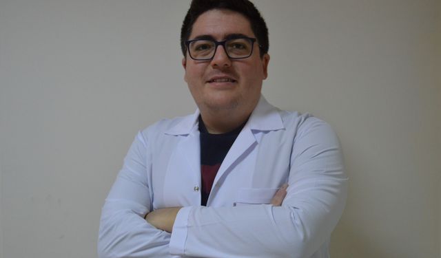 Uşak Eğitim ve Araştırma Hastanesi'nde onkoloji uzmanı Oğuzcan Özkan göreve başladı