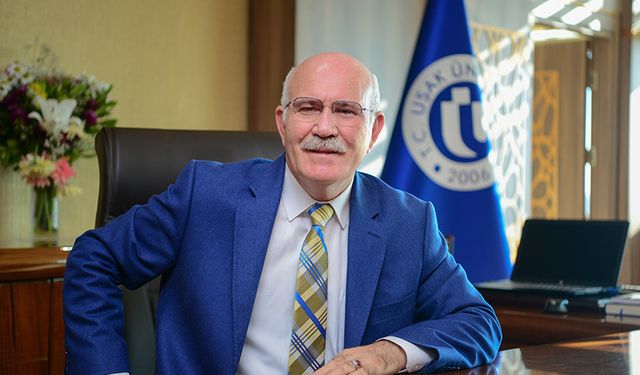 Uşak Üniversitesi Rektörü Prof. Dr. Ekrem Savaş'ın görev süresi doldu