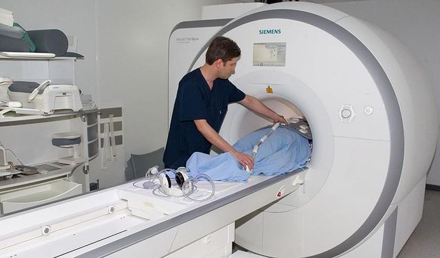 İzmir'de hastayı MR cihazında unutmuşlar!