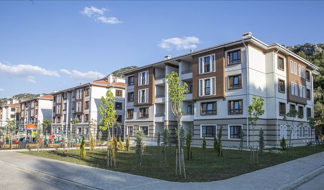 Uşak'ta 6 bin 750 TL taksitle satılacak yeni TOKİ konutlarıyla ilgilenen bankalar belli oldu!