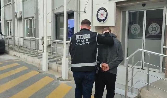 İzmir'de sosyal medyada suç örgütleri propagandası yapan 30 kişi yakalandı