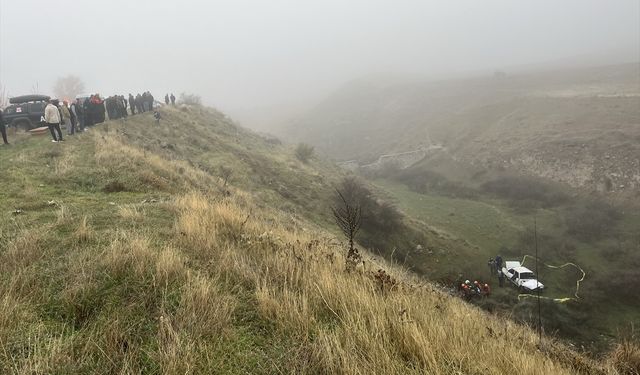 Denizli'de otomobil devrildi, sürücü öldü