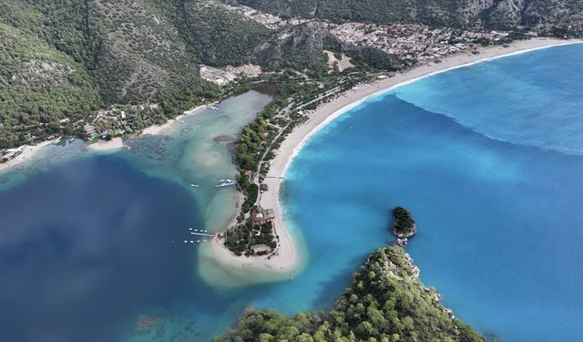 Fethiye Ölüdeniz'in rengi turkuaza dönüştü