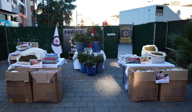 İzmir'de yasaklı madde operasyonlarında 46 kişi tutuklandı !