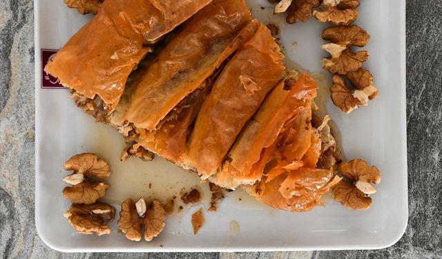 Yörükler'in 300 yıllık tatlısı Muğla Saraylısı büyük beğeni topluyor