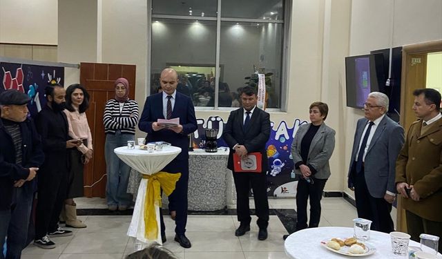 Alaşehir'de öğrenciler Filistin için dergi çıkardı