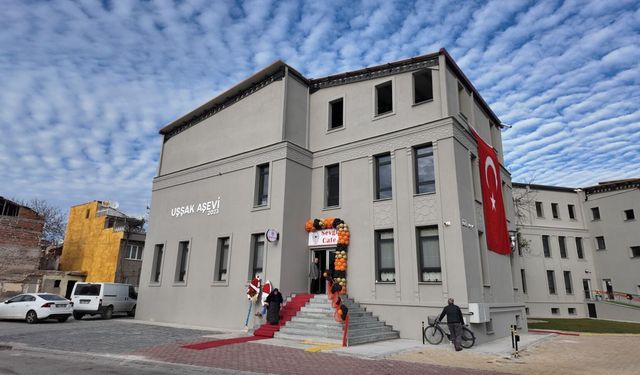 Uşşak Aşevi, öğrenci bursu uygulamasını bu yıl da devam ettiriyor
