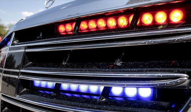 Uşak'ta pişkinlik üzerinden başlayan çakarlı araba kavgası!