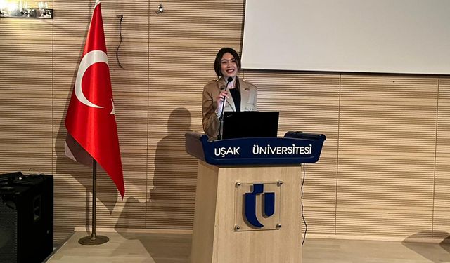Uşak Üniversitesi'nden mezun öğrenciler tecrübelerini paylaştı