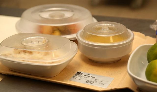 Uşak Eğitim ve Araştırma Hastanesi'nde diyabetli çocuklara özel yemekler hazırlanmaya başlandı