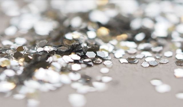 Gümüş fiyatları, küresel gelişmeler ve FED kararı öncesi yükseldi