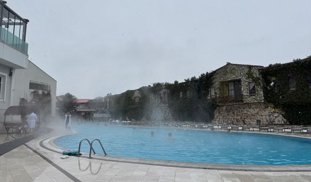 Uşak'ında uğrak noktası olan Afyonkarahisar'daki termal otellerde yılbaşı yoğunluğu yaşanıyor