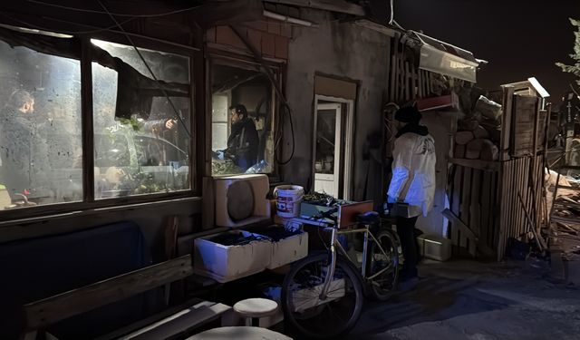 Kütahya Fuatpaşa'daki bekçi bulunduğu yerde hayatını kaybetti